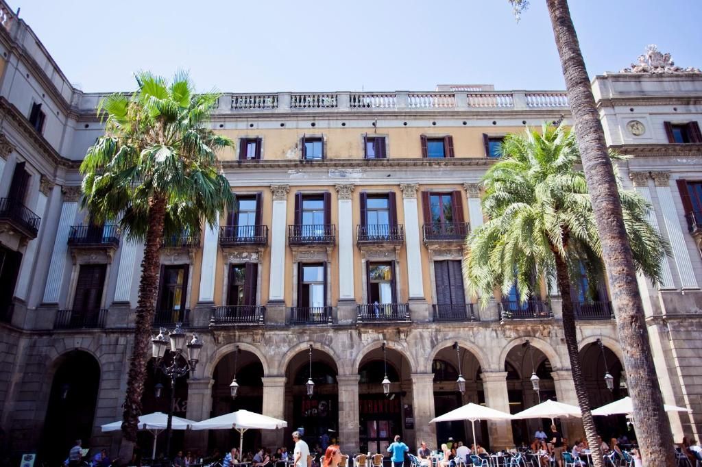 Las Ramblas Passatge Bacardi Apartments фото 6
