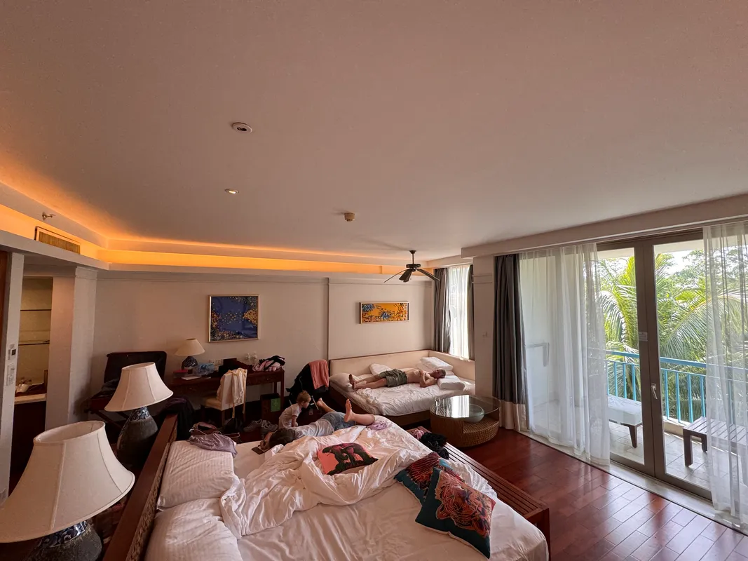 Grand Mercure Sanya Yalong Bay фото 31