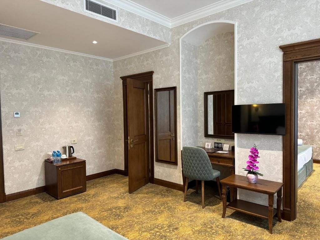 Midway Baku Hotel фото 33
