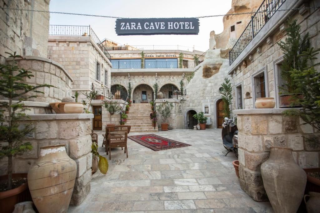 Zara Cave фото 25