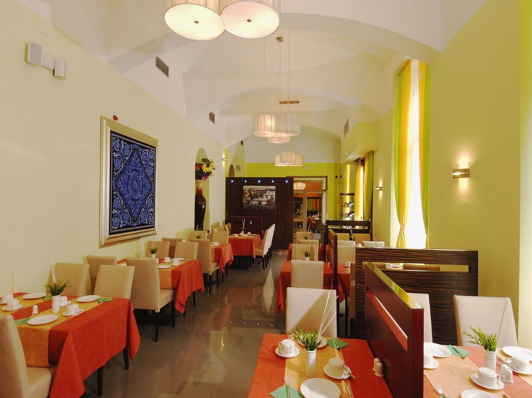 EuroAgentur Hotel Manes фото 6