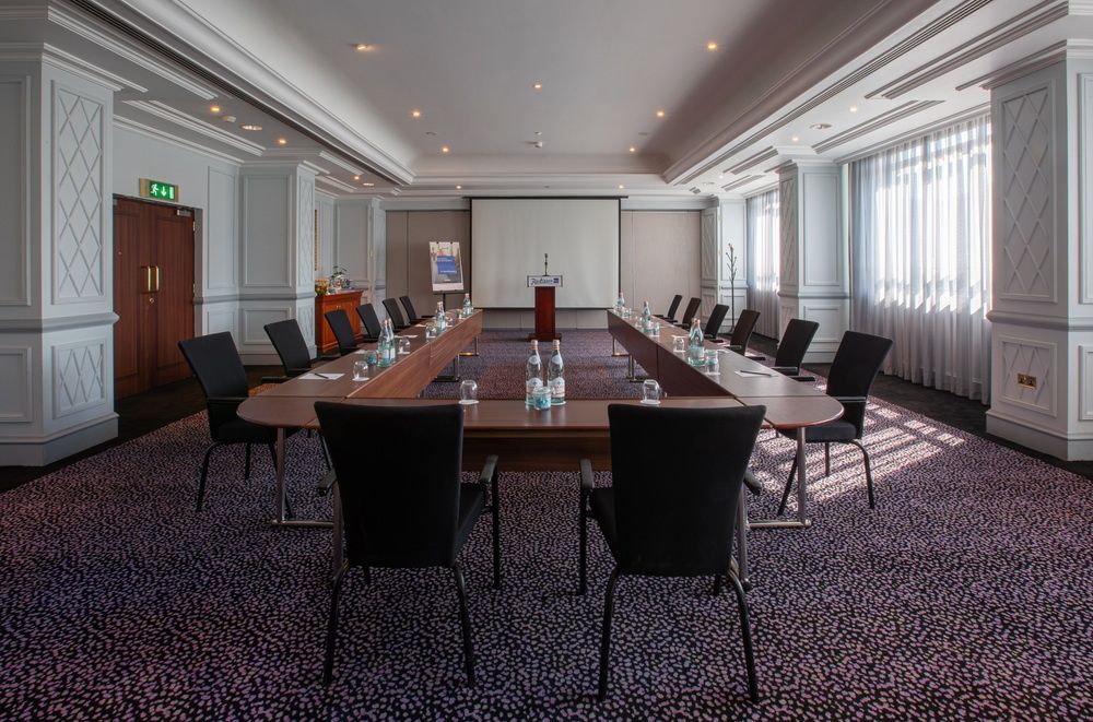 Radisson Blu Hotel Muscat фото 44