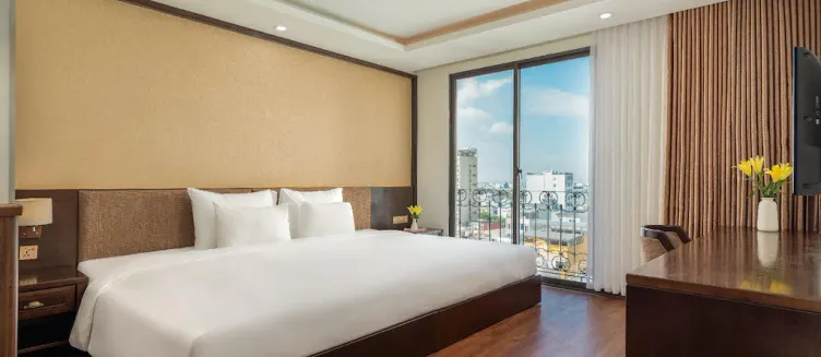 Фото отеля Palazzo Danang Beach