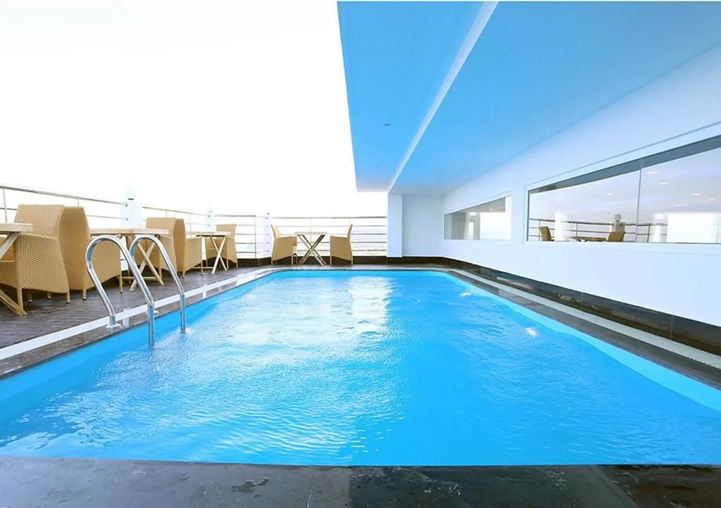 Soria Majestic Beachfront Nha Trang Hotel фото 4