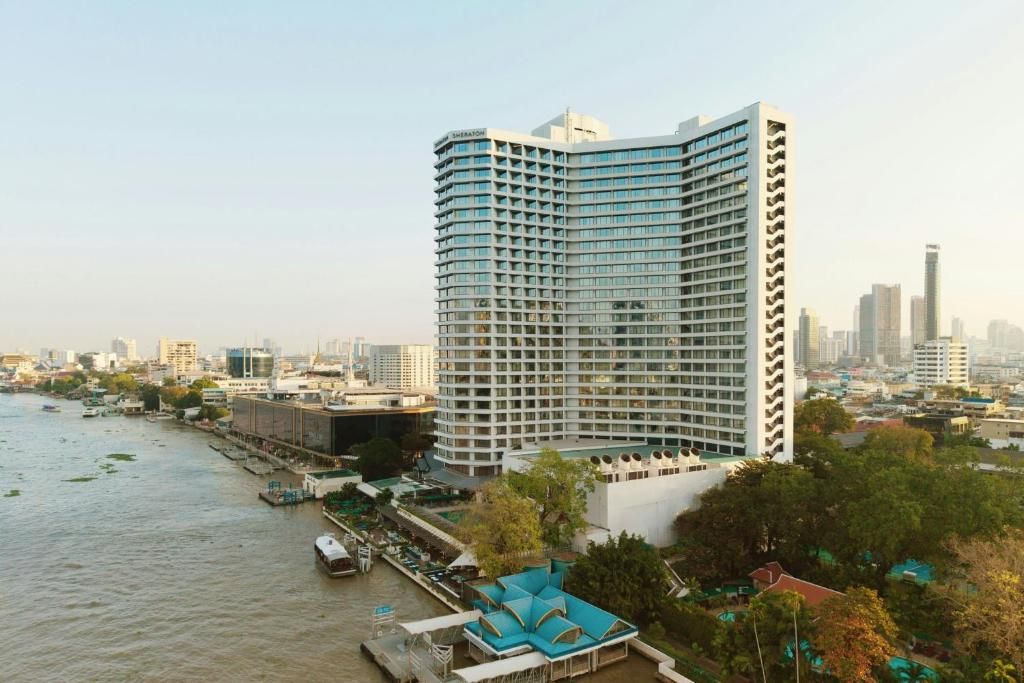 Royal Orchid Sheraton Hotel & Towers фото 60