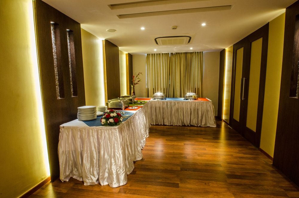 Hotel Calangute Towers фото 24