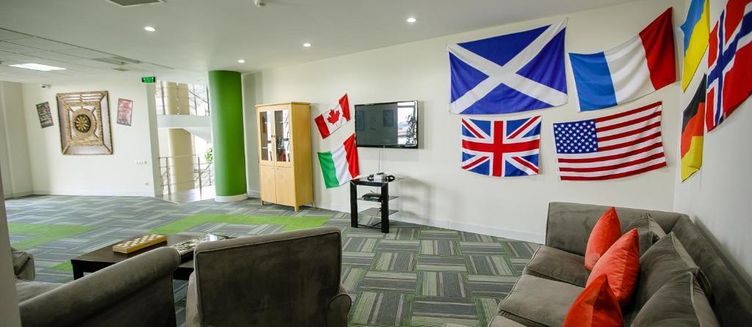 Фото отеля HomeBridge Hotel Appartments