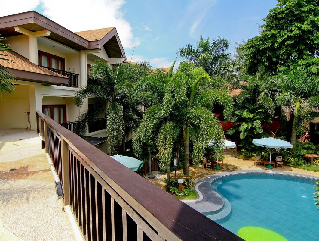 Boracay Tropics Resort Hotel фото 15