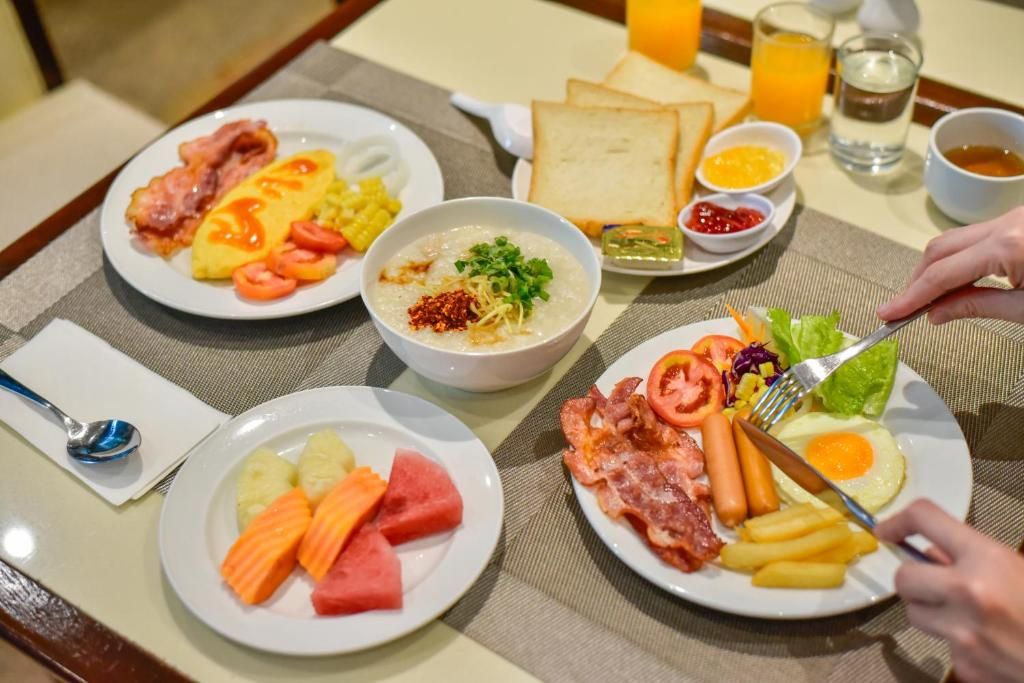 Pinnacle Lumpinee Park Hotel & Spa фото 46