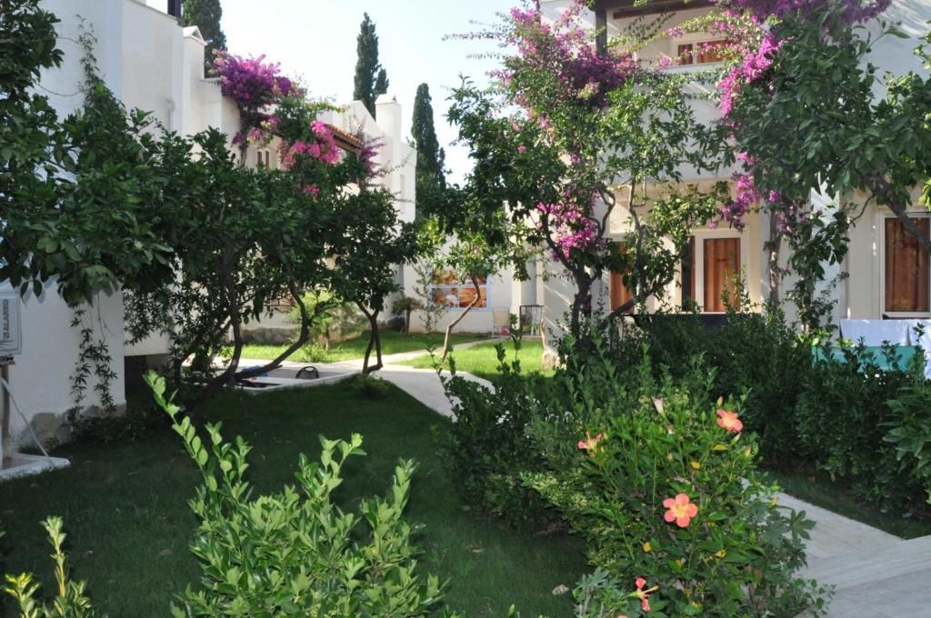 Апарт-отель «Summer Garden Suites & Beach» фото 54