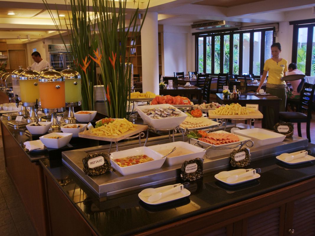 Thara Patong Beach Resort & Spa фото 28