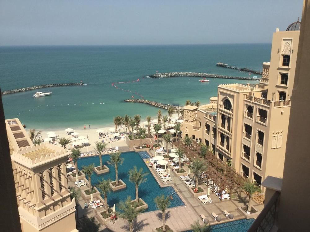 Sheraton Sharjah Beach Resort & Spa фото 118