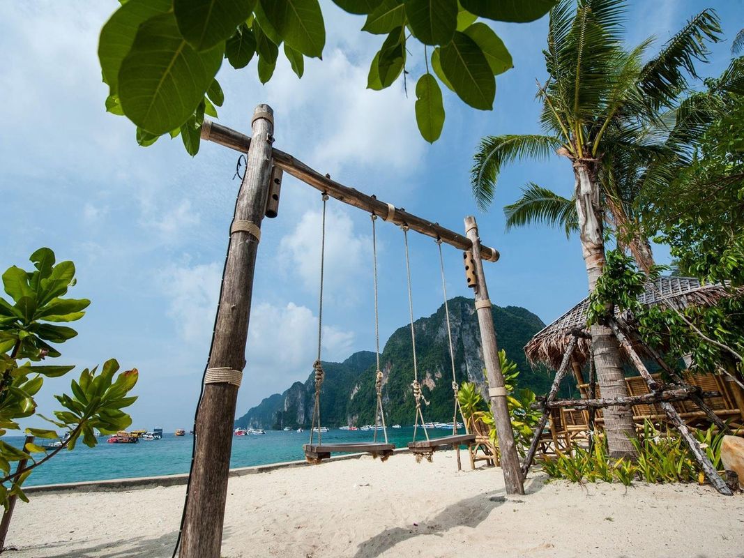 Phi Phi Island Cabana Hotel фото 18