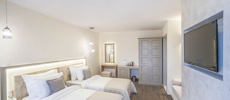 Фото отеля Elementa Luxury Boutique Hotel (Adults Only)