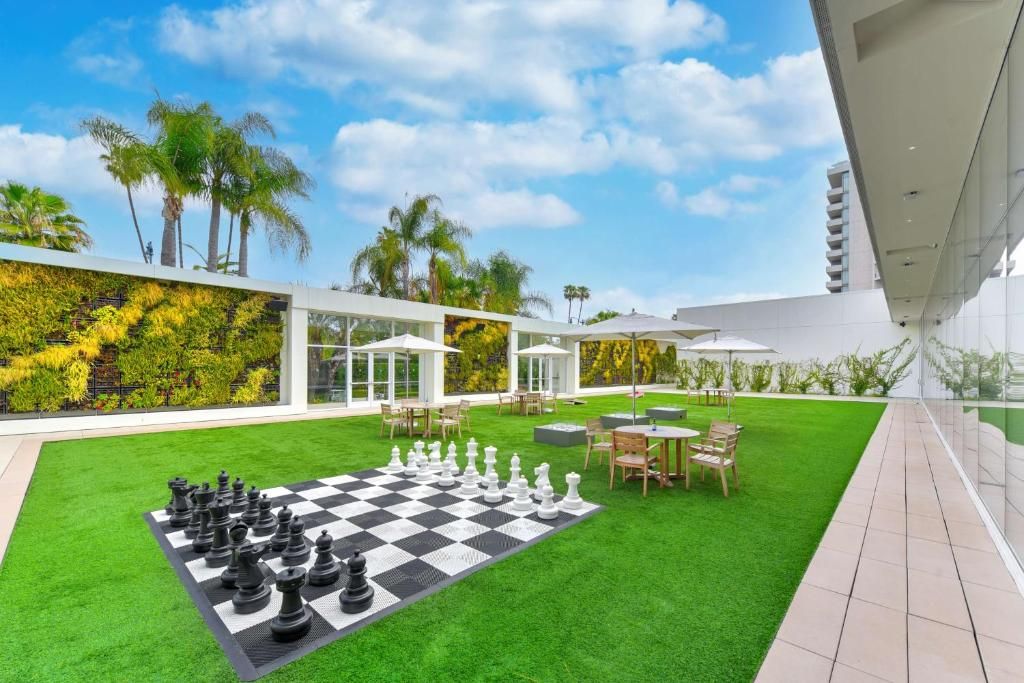 Beverly Hilton фото 18