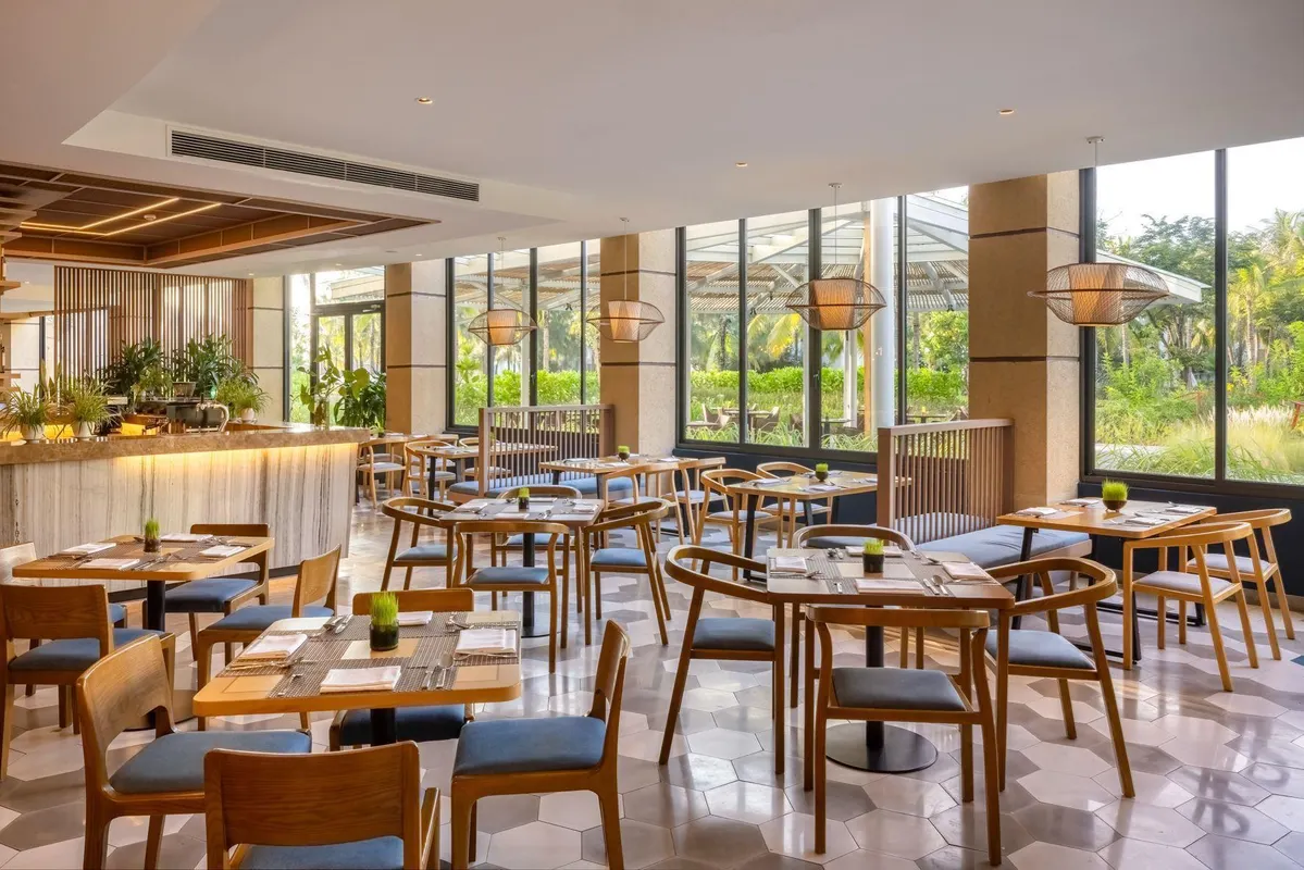 Melia Danang Beach Resort фото 7