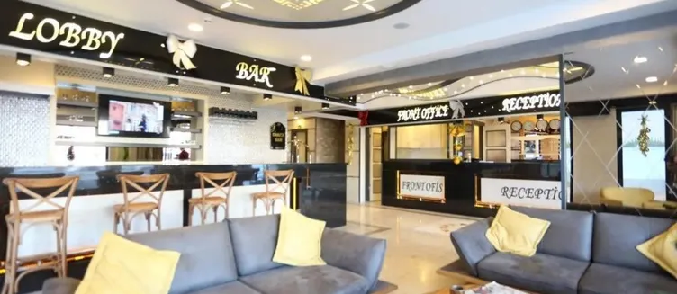 Фото отеля Life Corner Hotel