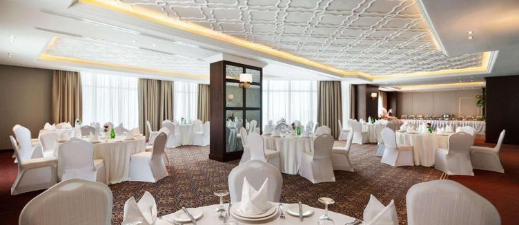 Фото отеля Ramada Manama City Centre