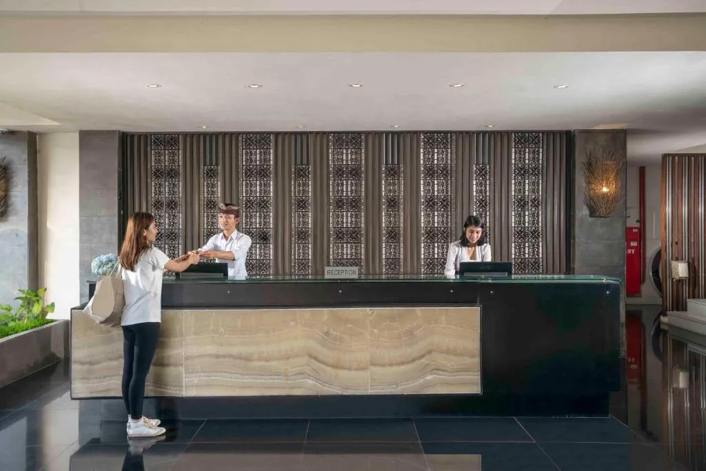 Solaris Hotel Kuta фото 36