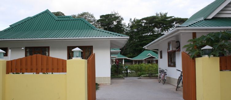 Фото отеля Le Surmer Self Catering Chalets