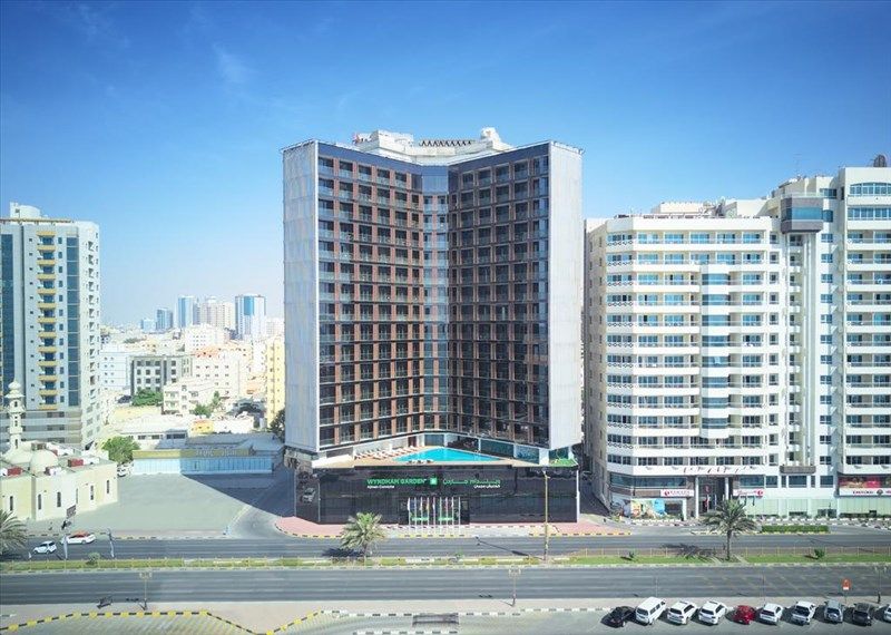 Wyndham Garden Ajman Corniche фото 1