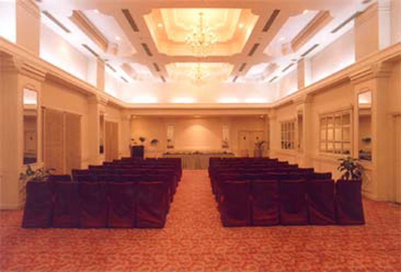 Holiday Inn Jaipur City Centre фото 35