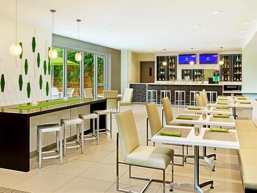 Element Miami International Airport фото 7