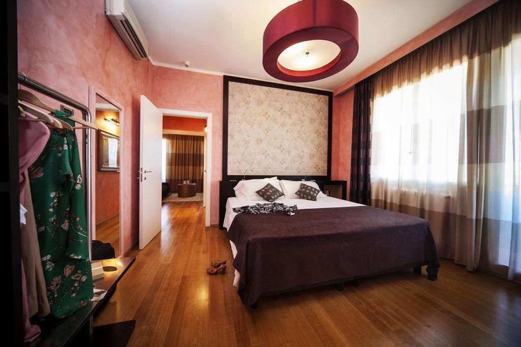 Executive Suite Hotel фото 8