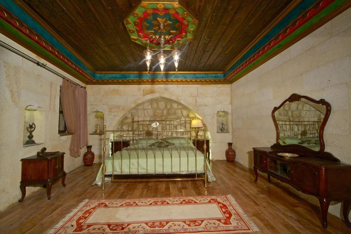 Golden Cave Suites фото 2
