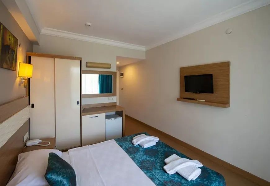 Hotel Flora Suites фото 3
