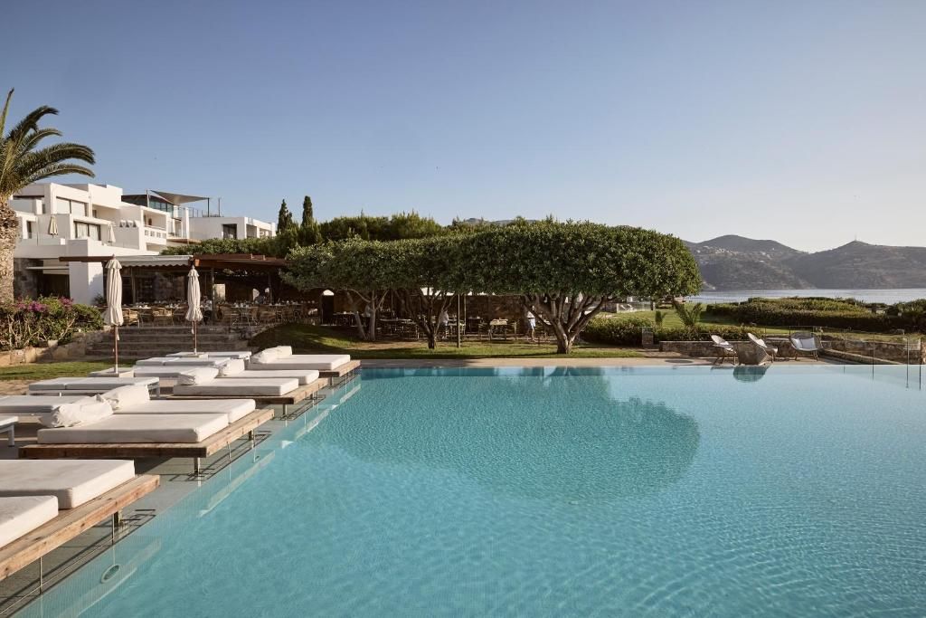 St. Nicolas Bay Resort Hotel & Villas фото 8