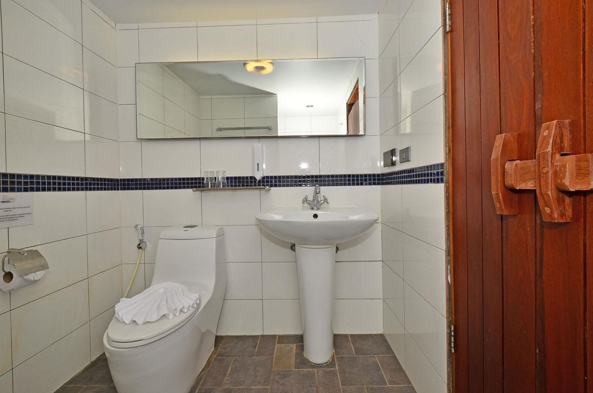 Lap Roi Karon Beachfront фото 3