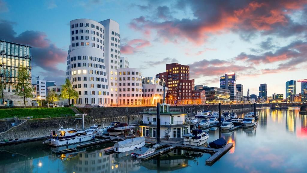 Holiday Inn Express Duesseldorf - City North фото 19