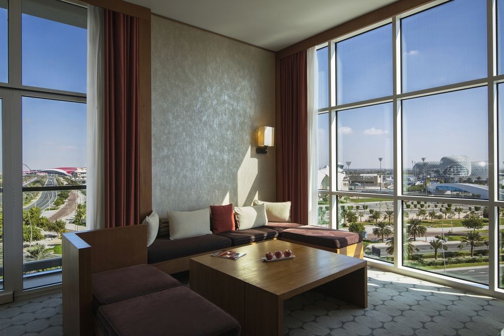 Yas Plaza Marina by IHG фото 48