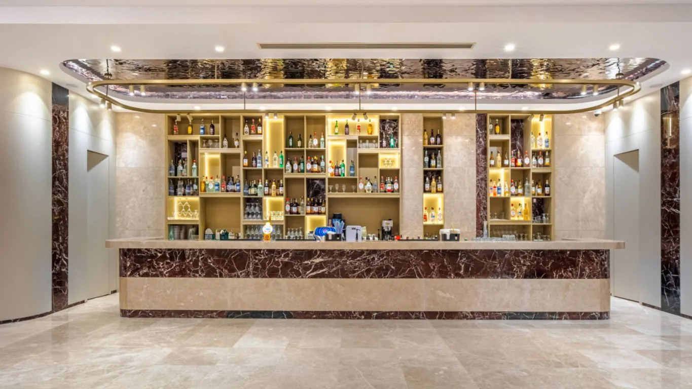 Ozkaymak Kemer Marina Hotel фото 16