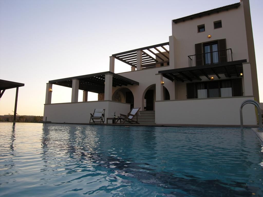 Villa Lahania фото 0