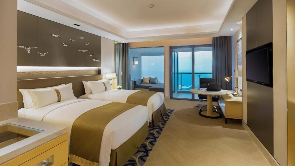 Holiday Inn Haikou West Coast by IHG фото 3