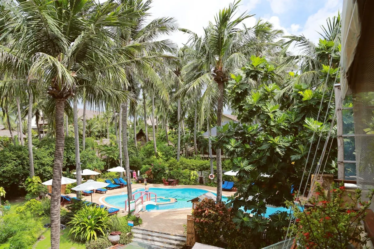 Bamboo Village Beach Resort & Spa фото 41