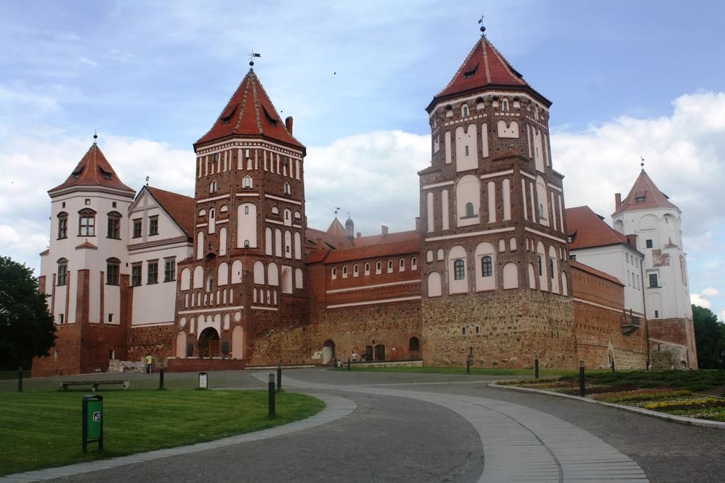 Гостиница ««Мирский замок»» фото 0