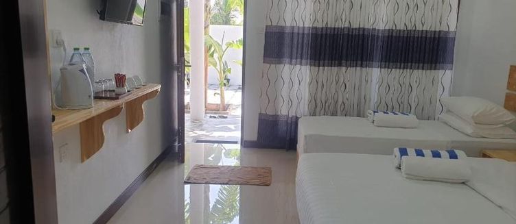 Фото отеля Summer Sky Thoddoo Guest House