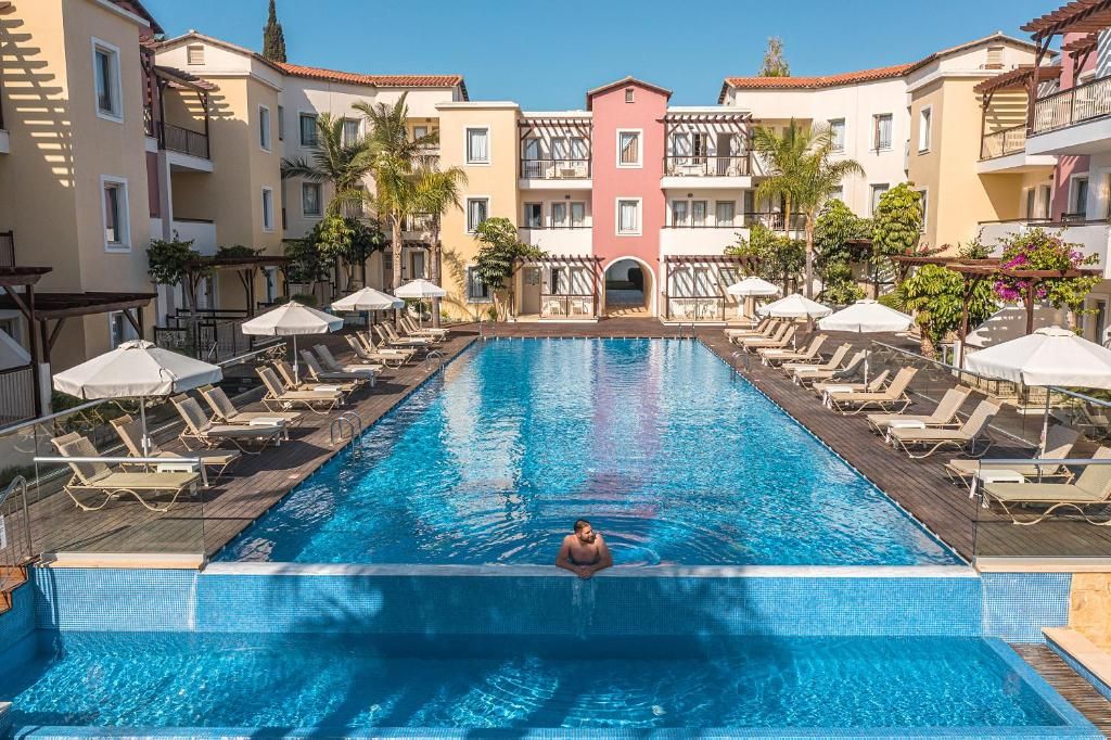 Louis Althea Beach Hotel фото 38