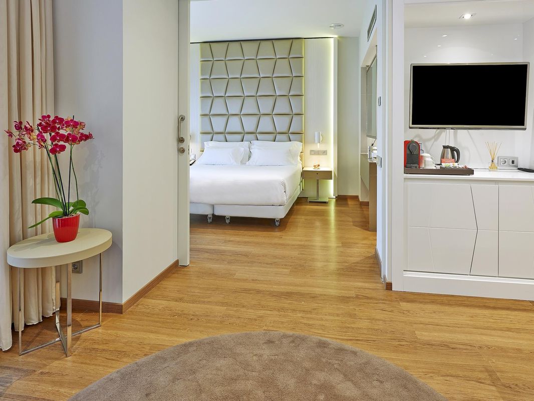 NH Collection Barcelona Pódium Hotel фото 2