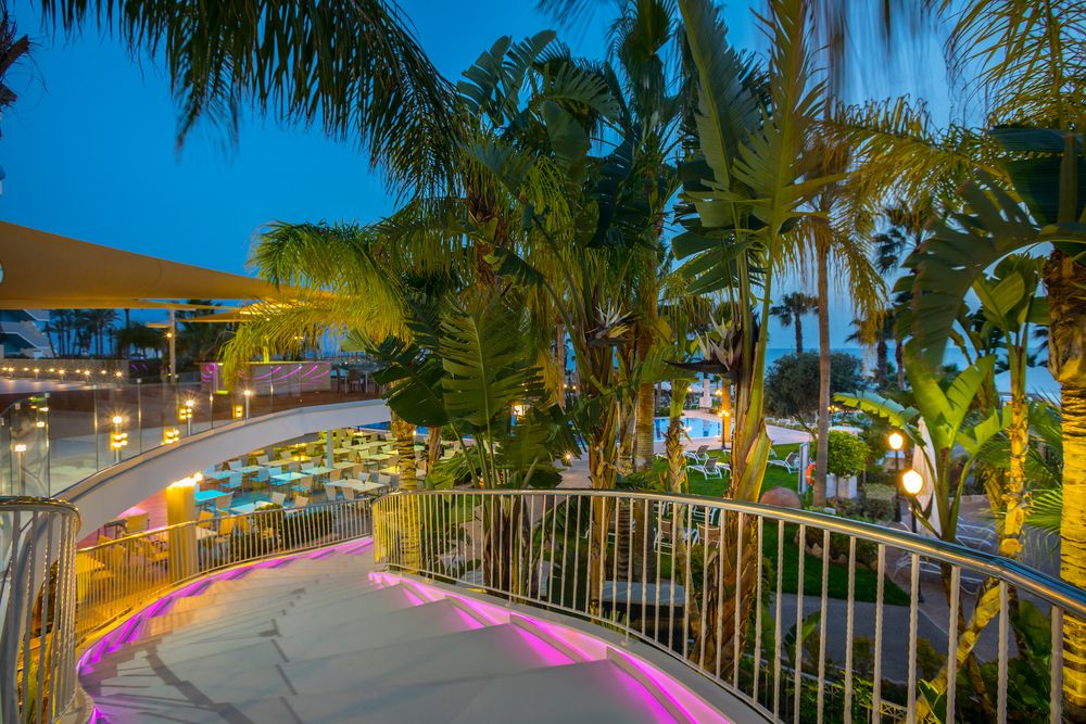 Aquamare Beach Hotel фото 90