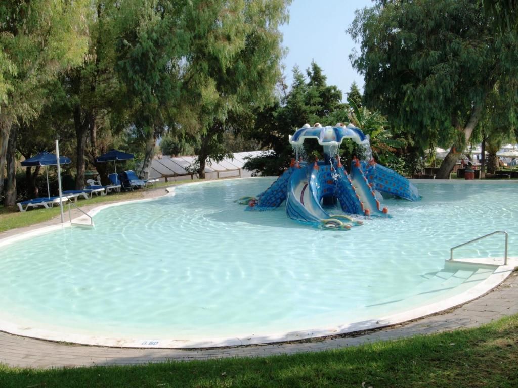Calypso Beach Hotel фото 16