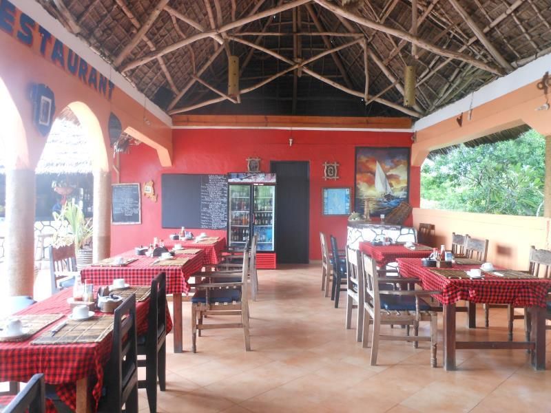 Mbuyuni Beach Village фото 5