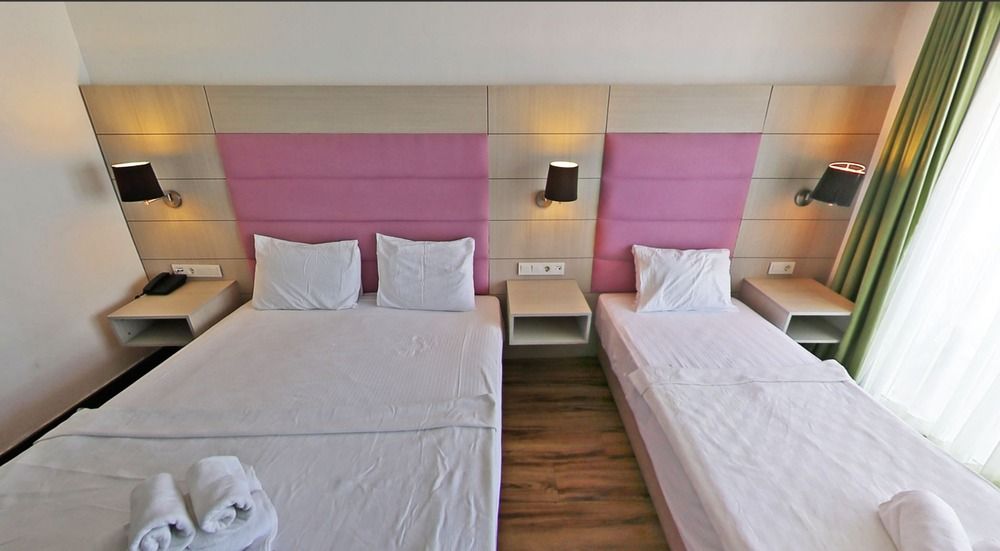 Bendis Beach Hotel фото 34
