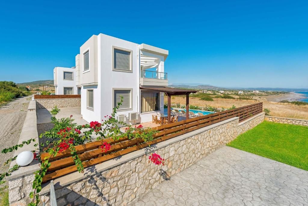 Olga Luxury Beach Front Villas фото 14