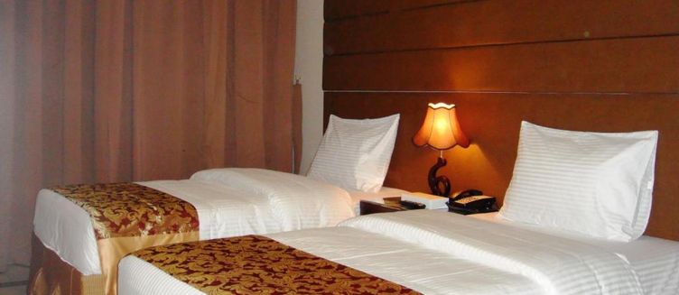 Фото отеля Paragon Hotel Apartments