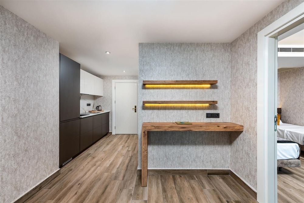 Elite Luxury Suite & Spa фото 83