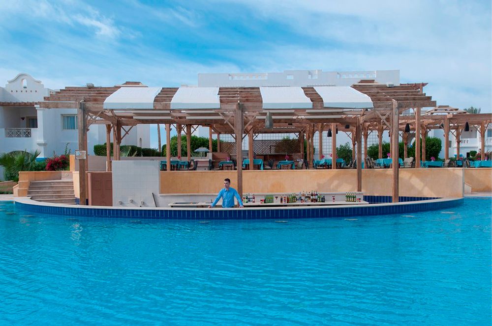 Continental Plaza Beach Resort фото 48